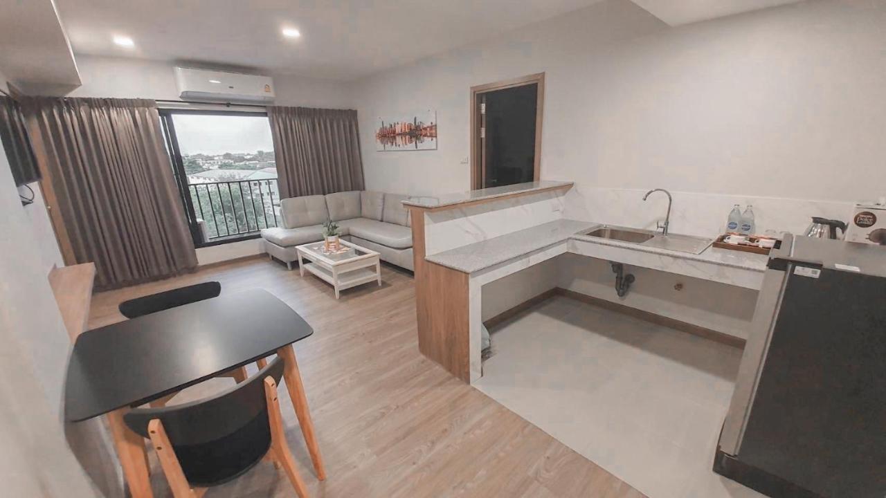 Nakara Hotel, Ubon Ratchathani Buitenkant foto