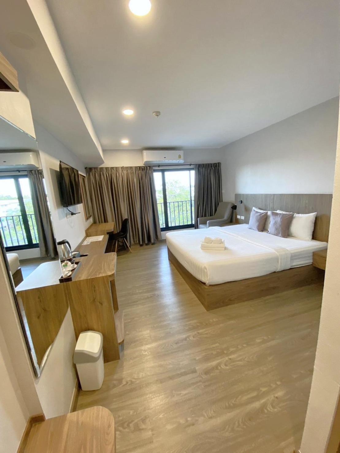 Nakara Hotel, Ubon Ratchathani Buitenkant foto